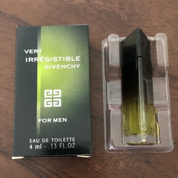 Very irresistible eau de toilette for men miniature 4ml - Picture 1 of 1